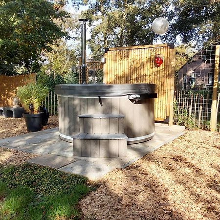 Rumah Senang Wellness Met Hottub En Tuin Ewijk Dış mekan fotoğraf